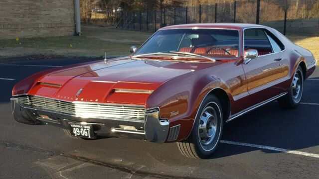 Oldsmobile Toronado 1966 image number 18