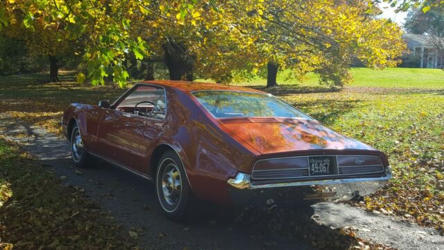 Oldsmobile Toronado 1966 image number 8