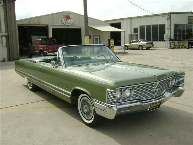 Chrysler Imperial 1968 image number 0