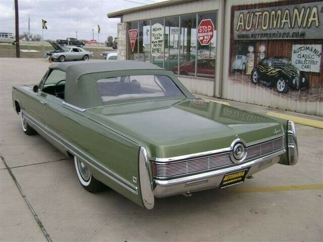 Chrysler Imperial 1968 image number 2