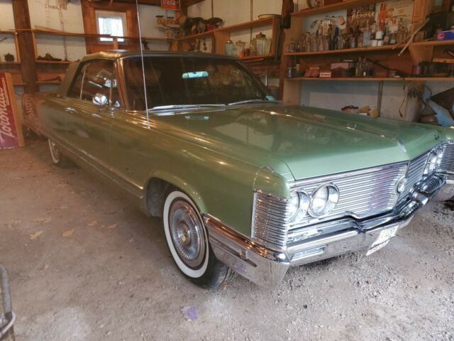 Chrysler Imperial 1968 image number 25