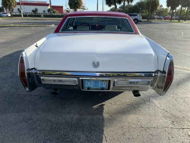 Cadillac Fleetwood 1972 image number 20