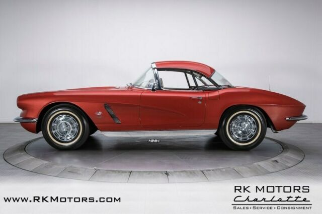 Chevrolet Corvette 1962 image number 21