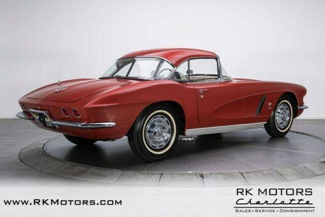 Chevrolet Corvette 1962 image number 33