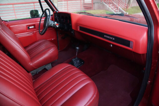 Chevrolet K5 Blazer 4x4 V8 SUV 1978 image number 42