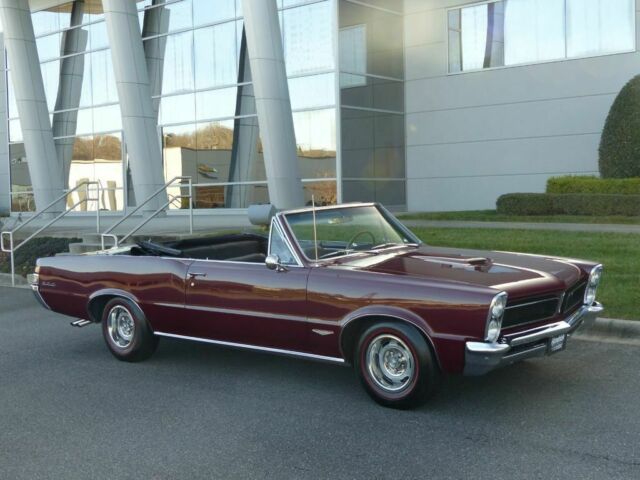 Pontiac GTO 1965 image number 1