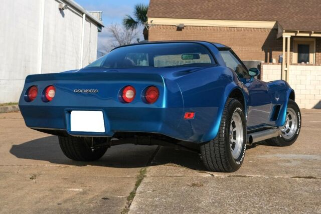 Chevrolet Corvette 1979 image number 9