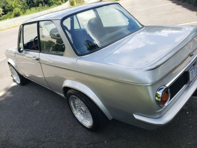 BMW 2002 1971 image number 14