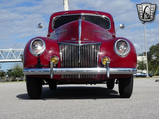 Ford Deluxe 1939 image number 11