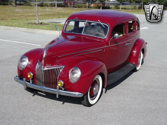 Ford Deluxe 1939 image number 12