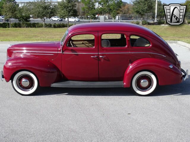 Ford Deluxe 1939 image number 15