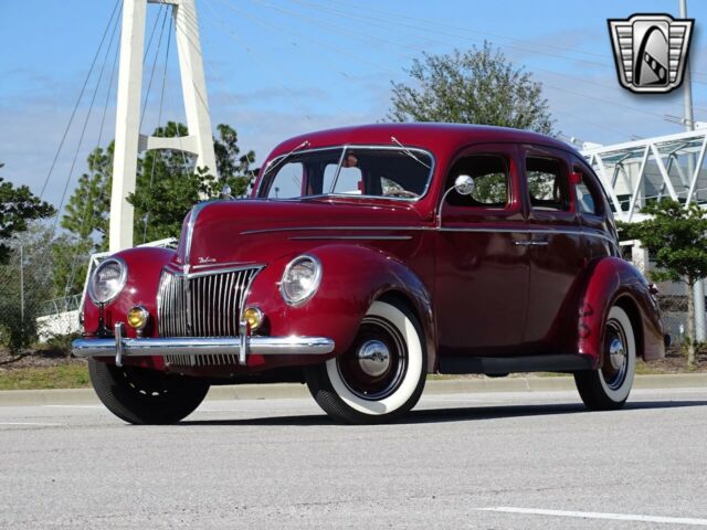 Ford Deluxe 1939 image number 28