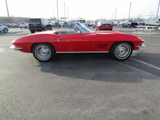 Chevrolet Corvette 1967 image number 29