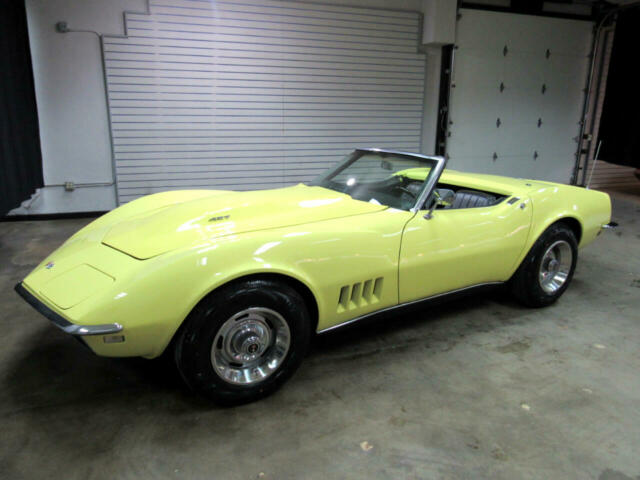 Chevrolet Corvette 1968 image number 10