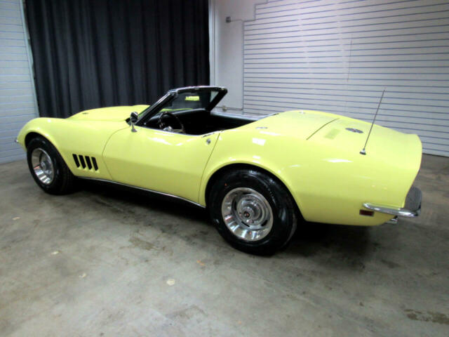 Chevrolet Corvette 1968 image number 23