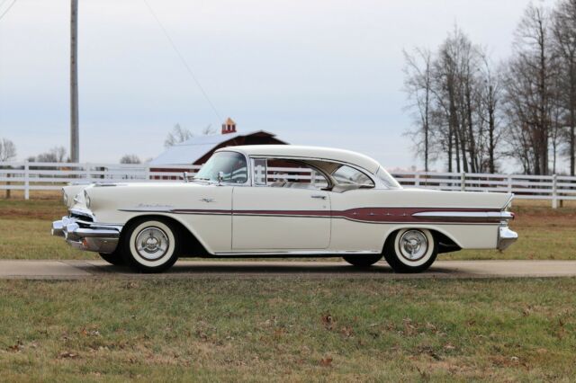 Pontiac Catalina 1957 image number 1