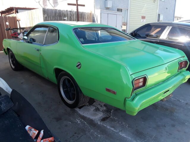 Plymouth Duster 1974 image number 27