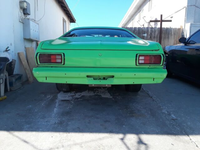 Plymouth Duster 1974 image number 6