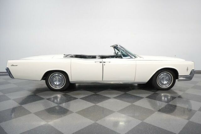 Lincoln Continental 1966 image number 39