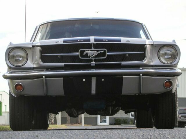 Ford Mustang 1965 image number 13