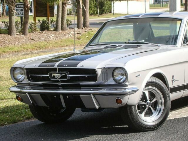 Ford Mustang 1965 image number 27