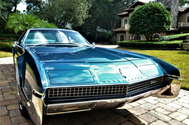 Oldsmobile Toronado 1967 image number 29