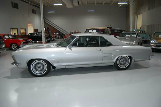 Buick Riviera 1964 image number 31