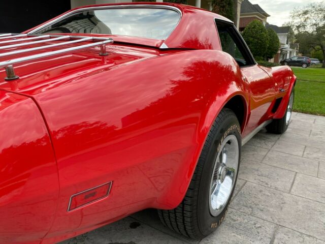 Chevrolet Corvette 1975 image number 4