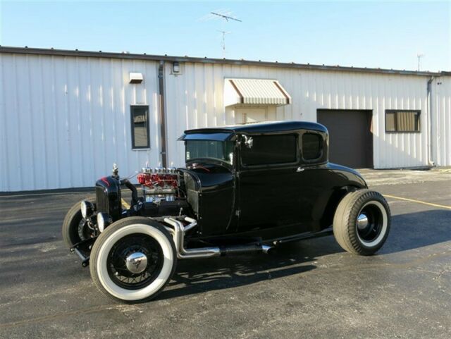 Ford Model A 5-Window Coupe, 1929 image number 2