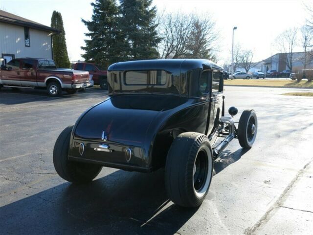 Ford Model A 5-Window Coupe, 1929 image number 32