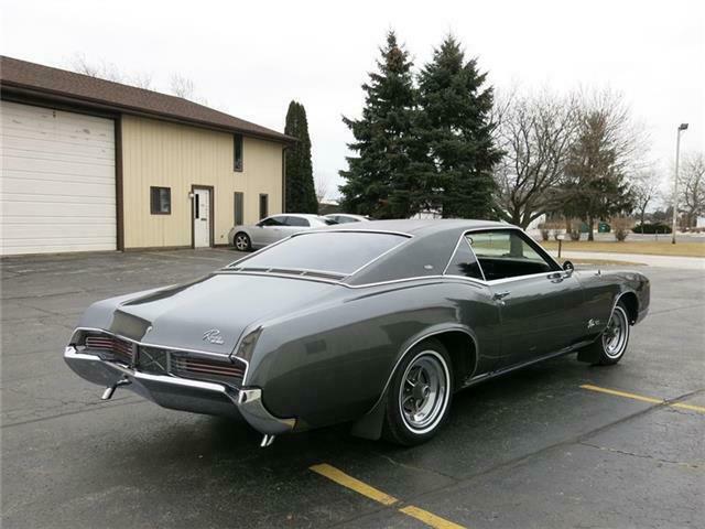 Buick Riviera GS, 1967 image number 35