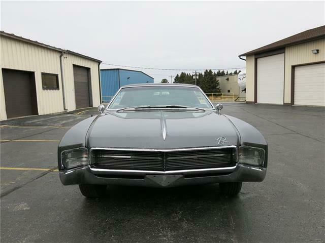 Buick Riviera GS, 1967 image number 42