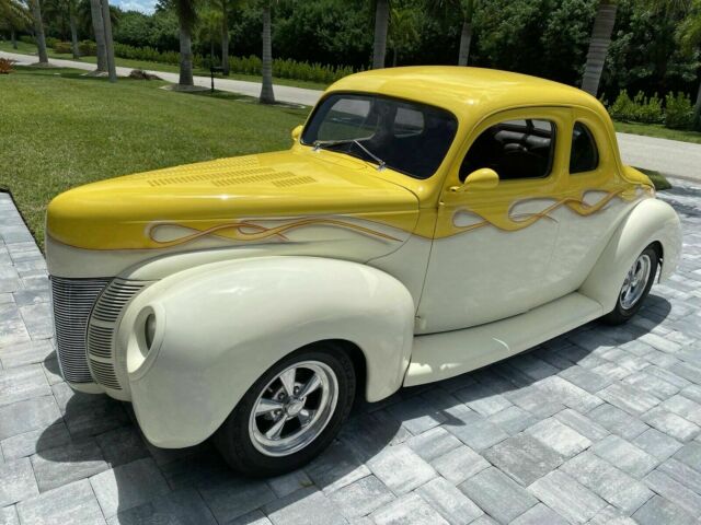 Ford Coupe 1940 image number 12