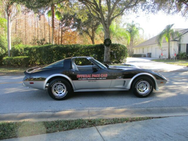 Chevrolet Corvette 1978 image number 2