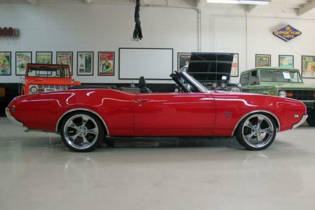 Oldsmobile Cutlass 1969 image number 22