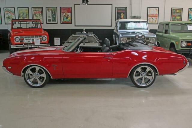 Oldsmobile Cutlass 1969 image number 23