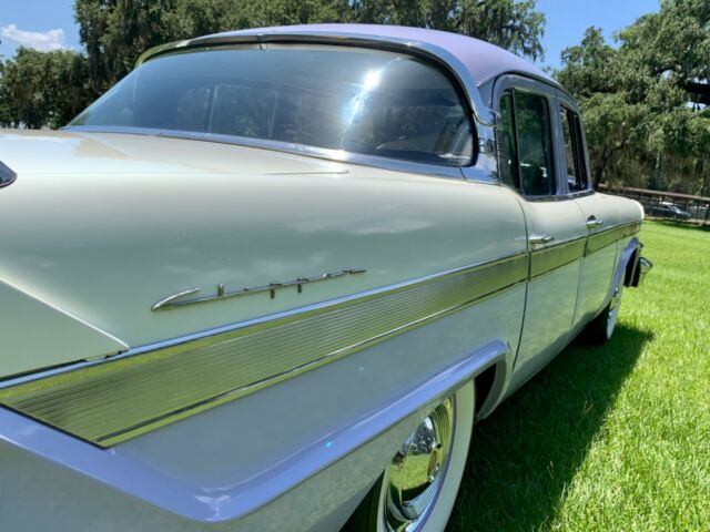 Packard Clipper 1957 image number 37