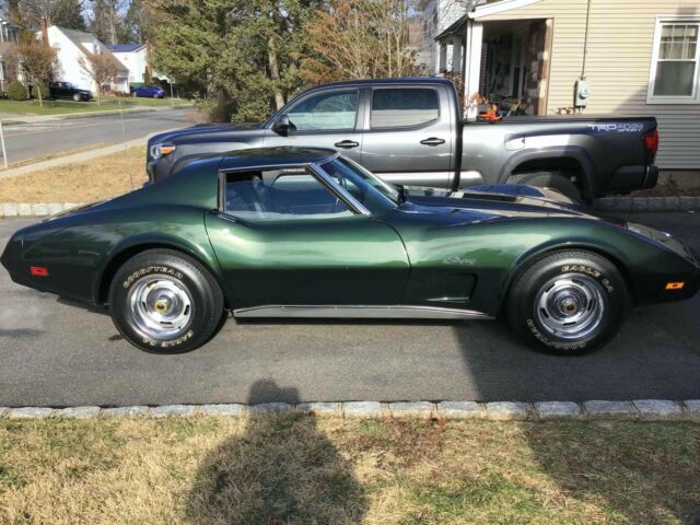 Chevrolet Corvette 1974 image number 0