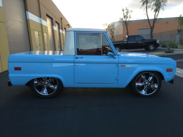 Ford Bronco 1975 image number 2