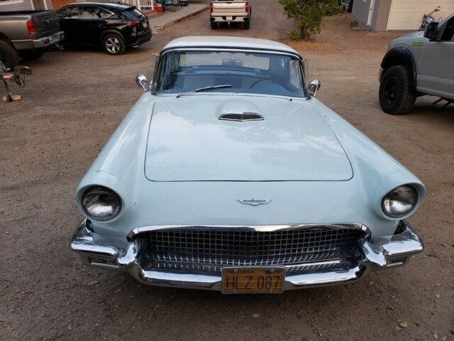 Ford Thunderbird 1957 image number 1