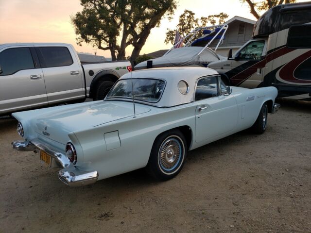 Ford Thunderbird 1957 image number 9