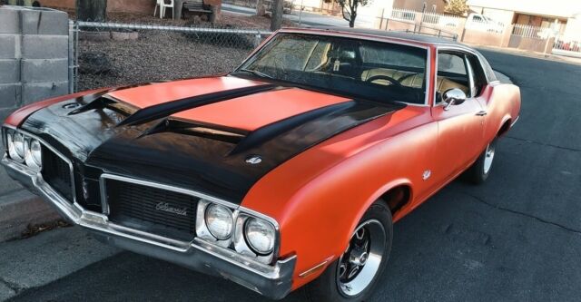 Oldsmobile Cutlass Supreme 1970 image number 0