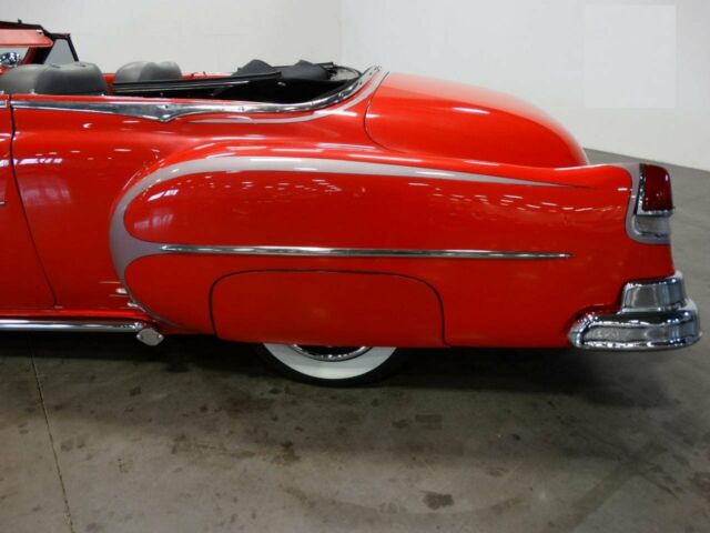 Chevrolet Styleline Deluxe 1952 image number 17