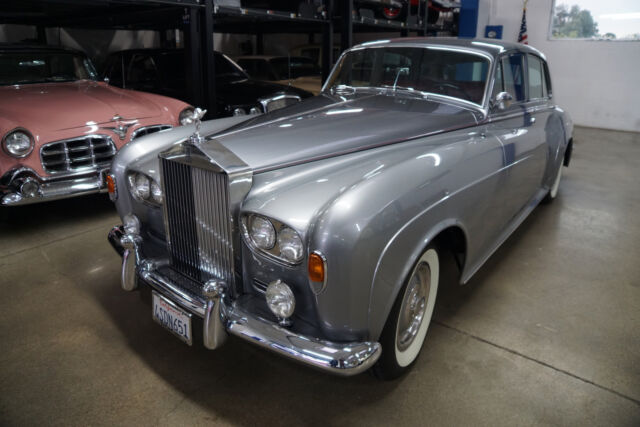 Rolls-Royce Silver Cloud III V8 Sedan 1965 image number 0