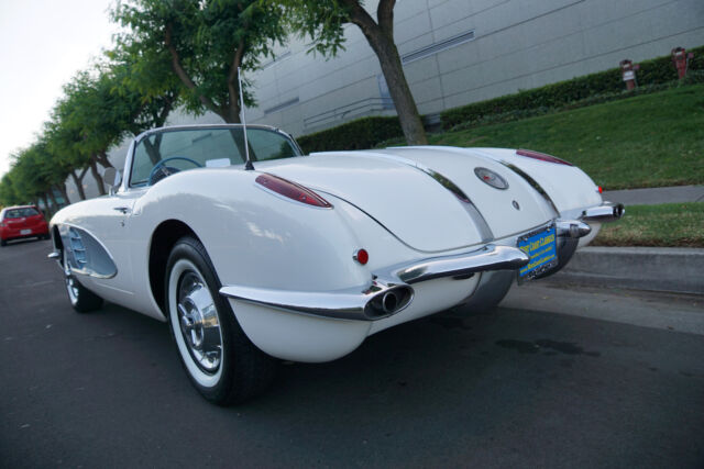 Chevrolet Corvette 283/270HP 2x4V V8 4 spd Convertible 1958 image number 12