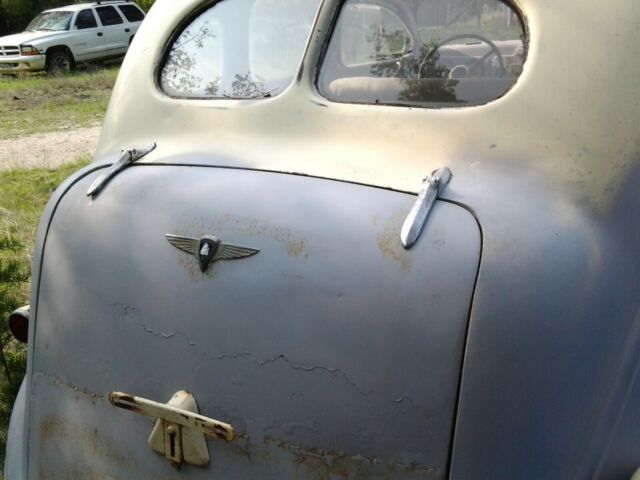 Plymouth Taxi cab 1937 image number 1