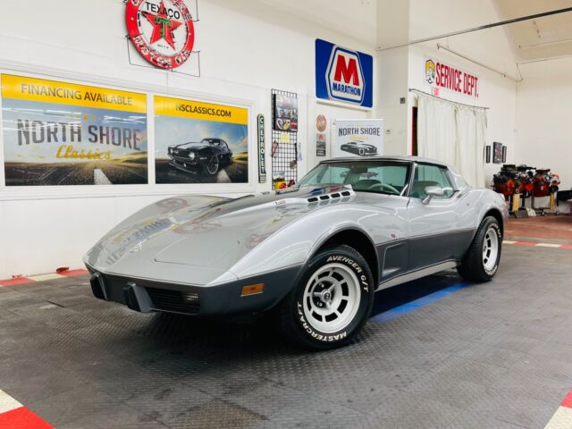 Chevrolet Corvette 1978 image number 1