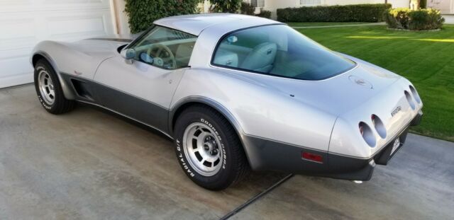 Chevrolet Corvette 1978 image number 3