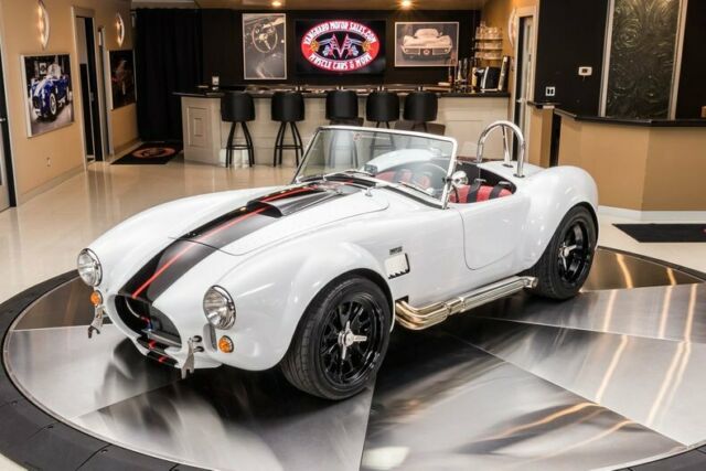 Shelby Cobra 1965 image number 28