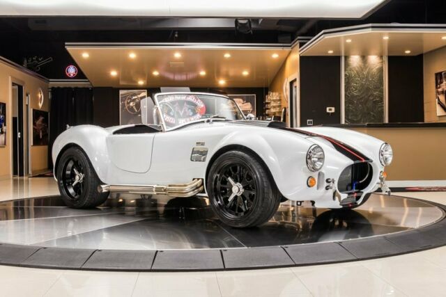 Shelby Cobra 1965 image number 31